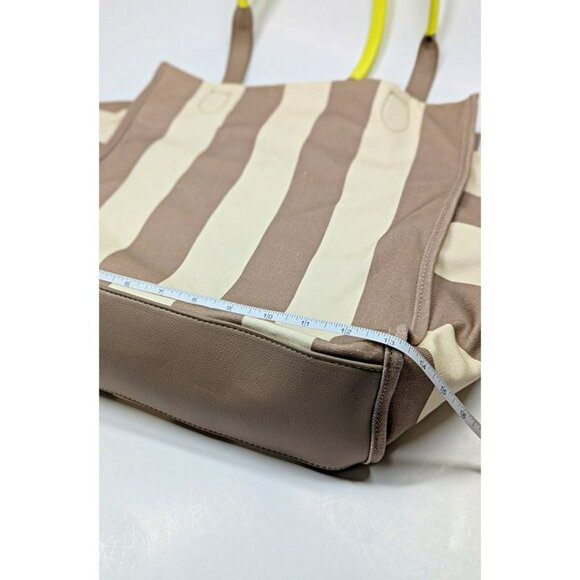 On 34th Cynthiah Extra Large Canvas Shoulder Tote Bag Dune Stripe (MSRP $90) - Picture 6 of 10